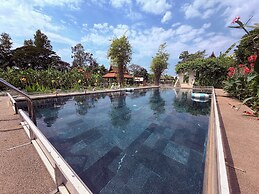 Ayutthaya Garden River Home