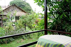 Ayutthaya Garden River Home