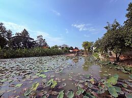 Ayutthaya Garden River Home