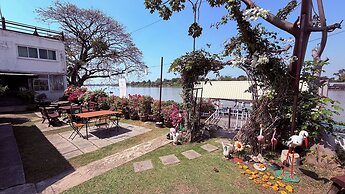 Ayutthaya Garden River Home