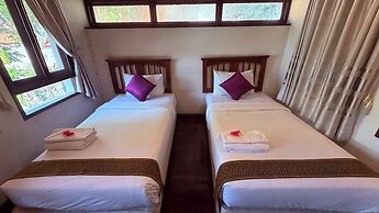 Ayutthaya Garden River Home