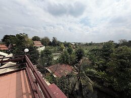 Ayutthaya Garden River Home