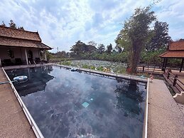 Ayutthaya Garden River Home