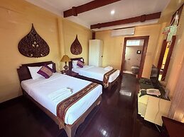 Ayutthaya Garden River Home
