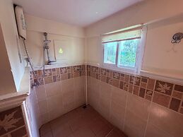 Ayutthaya Garden River Home