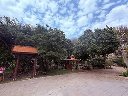 Ayutthaya Garden River Home