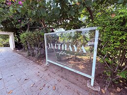 Ayutthaya Garden River Home