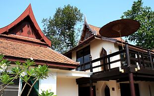 Ayutthaya Garden River Home