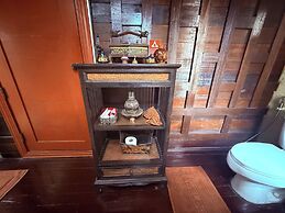 Ayutthaya Garden River Home