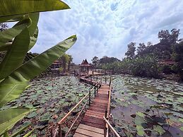 Ayutthaya Garden River Home