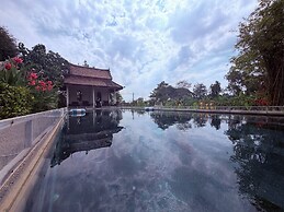 Ayutthaya Garden River Home