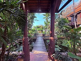 Ayutthaya Garden River Home