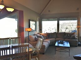 River Ridge 416a 2 Bedroom Condo by RedAwning