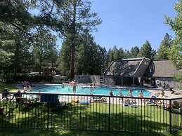 River Ridge 416b 1 Bedroom Condo by RedAwning