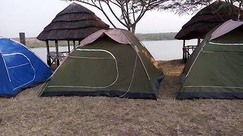 Tembo Safari Lodge