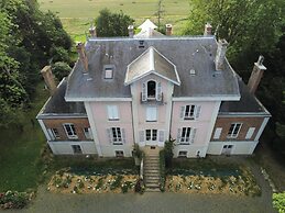 Le Chateau De La Tourlandry - Puy du Fou