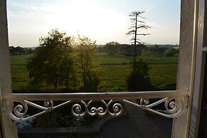 Le Chateau De La Tourlandry - Puy du Fou