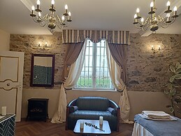 Le Chateau De La Tourlandry - Puy du Fou