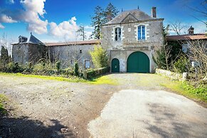 Le Chateau De La Tourlandry - Puy du Fou