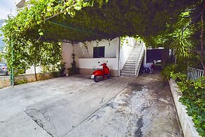 Apartments and Room Nevenka