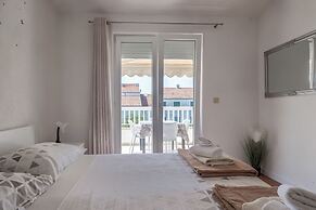 Apartments Ivo