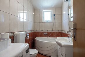 Apartments Ivo