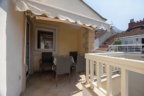 Apartments Ivo