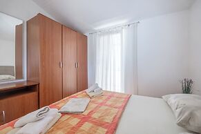 Apartments Ivo