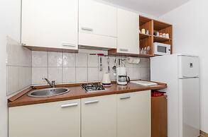 Apartments Dinko