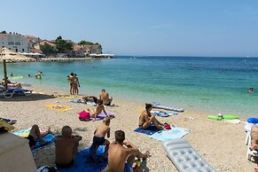 Apartments and Rooms Jakov