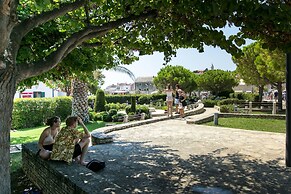 Apartments and Rooms Jakov