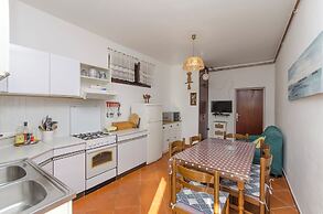 Apartment and Rooms Radojka