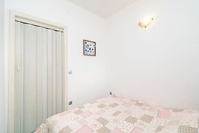 Apartment and Rooms Radojka