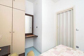 Apartment and Rooms Radojka