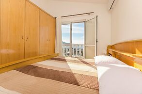 Apartment and Rooms Radojka