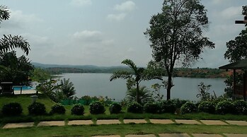 LakeRose Wayanad Resort