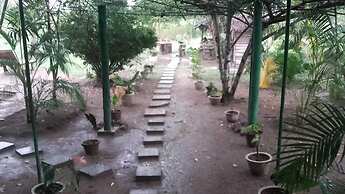 Lotus Chalets Eco Hotel