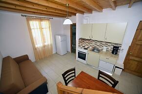 Olive Press Hotel & Apartments