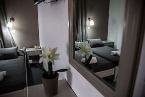 Olive Press Hotel & Apartments