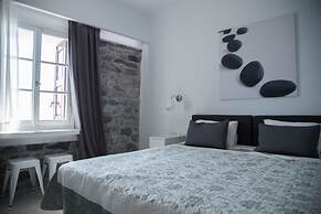 Olive Press Hotel & Apartments