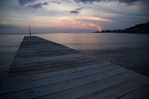 Olive Press Hotel & Apartments