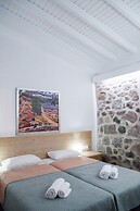 Olive Press Hotel & Apartments