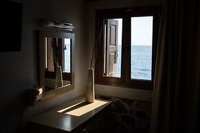 Olive Press Hotel & Apartments