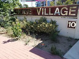 Residencial Paradise Village B