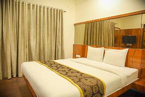 Hotel Madhuri Executive