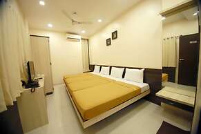 Hotel Madhuri Executive