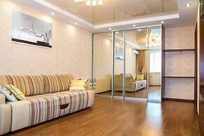 Apartment on Okeanskiy prospect 101