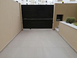 Luxurious flat with private garden