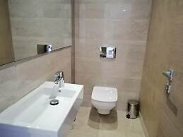 Luxurious flat with private garden