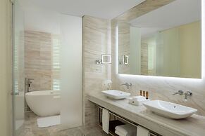 Paramount Hotel Dubai